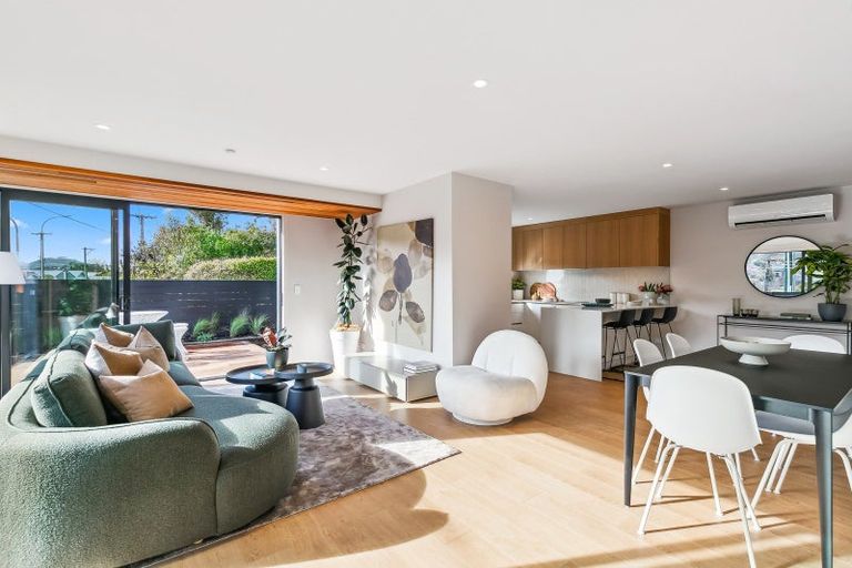 Photo of property in 365b Karori Road, Karori, Wellington, 6012