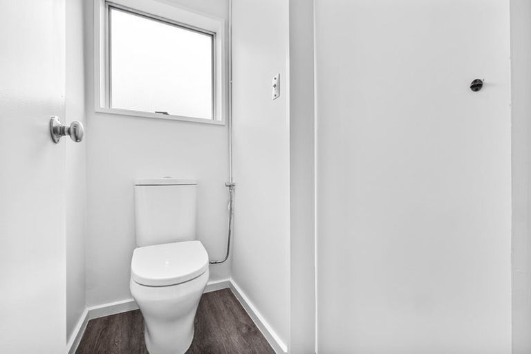 Photo of property in 70 Cutts Road, Russley, Christchurch, 8042