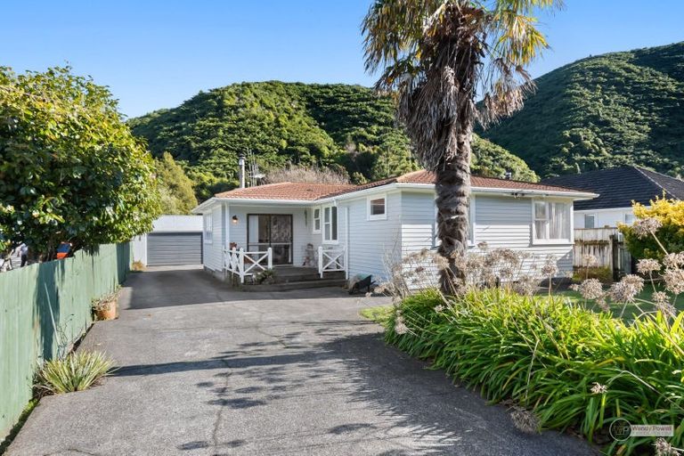 Photo of property in 72 Black Beech Street, Birchville, Upper Hutt, 5018