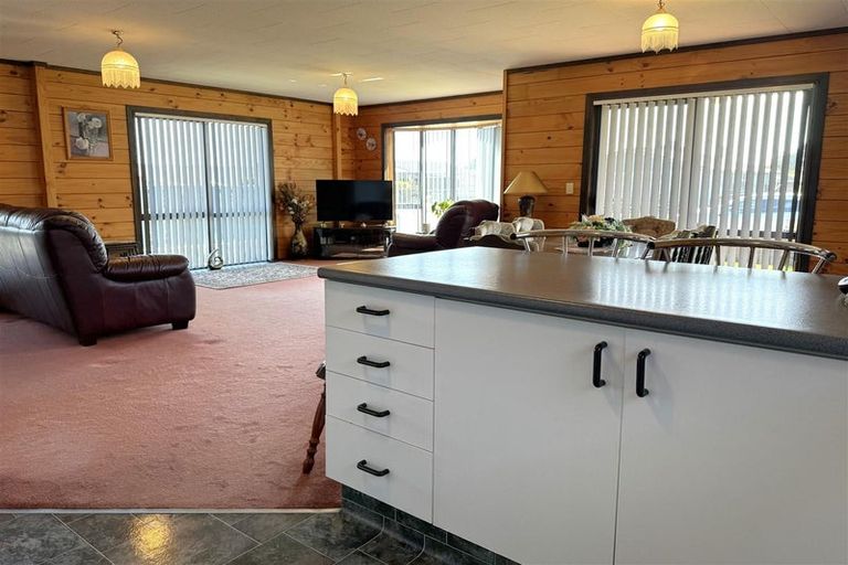 Photo of property in 2 Jamieson Road, Karoro, Greymouth, 7805