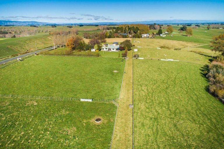 Photo of property in 1564 Cheltenham Hunterville Road, Waituna West, Rewa, 4780