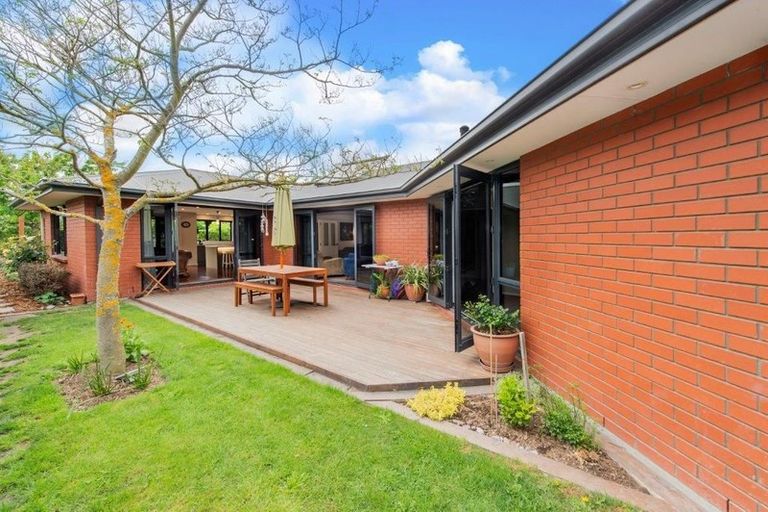 Photo of property in 23 Bridge Street, Southbridge, 7602