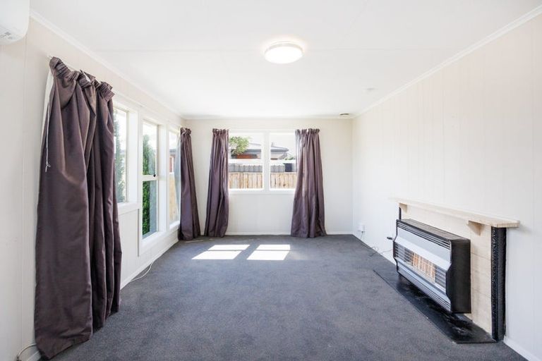 Photo of property in 102 Limbrick Street, Terrace End, Palmerston North, 4410