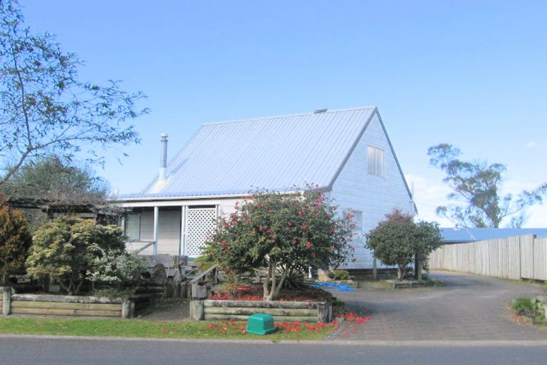 Photo of property in 153 Durrant Drive, Whangamata, 3620