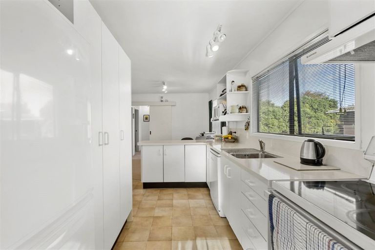 Photo of property in 44 Centorian Drive, Windsor Park, Auckland, 0632