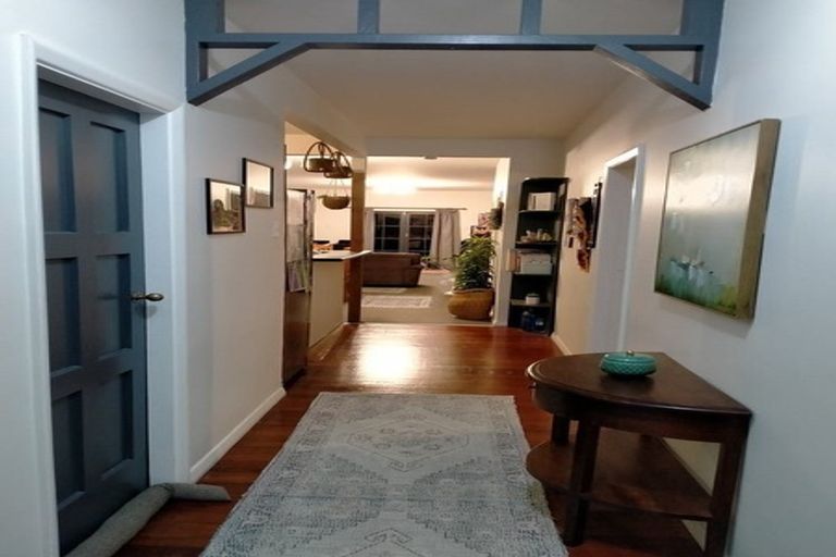 Photo of property in 30 Freyberg Street, Waterloo, Lower Hutt, 5011