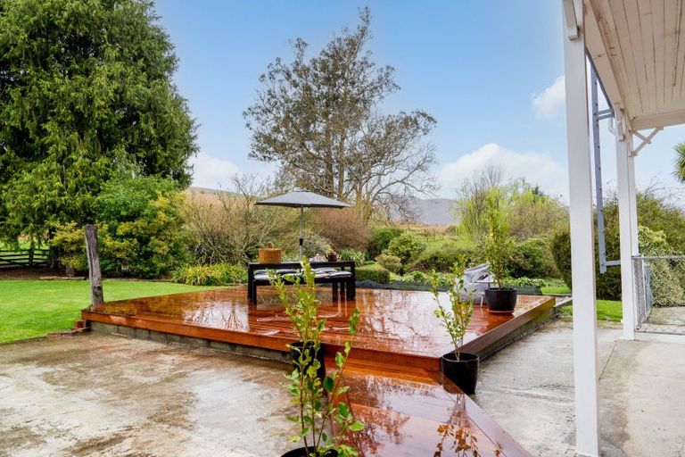 Photo of property in 108 Limeworks Road, Circle Hill, Milton, 9291