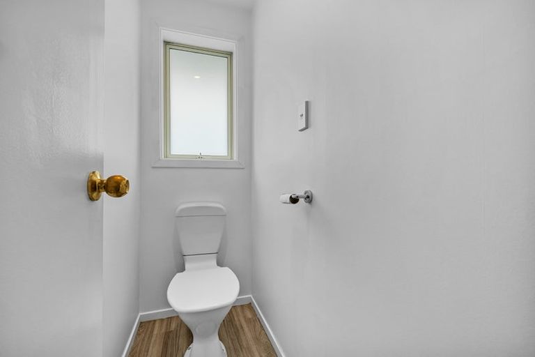 Photo of property in 9 Curzon Place, Parklands, Christchurch, 8083