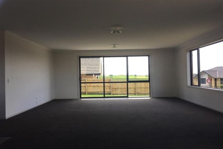 Photo of property in 4 Jack Rise, Grandview Heights, Hamilton, 3200