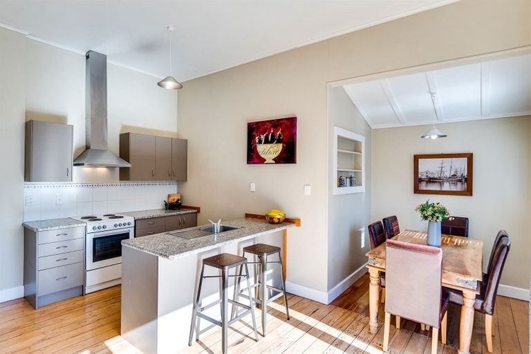 Photo of property in 165a Wellesley Road, Napier South, Napier, 4110