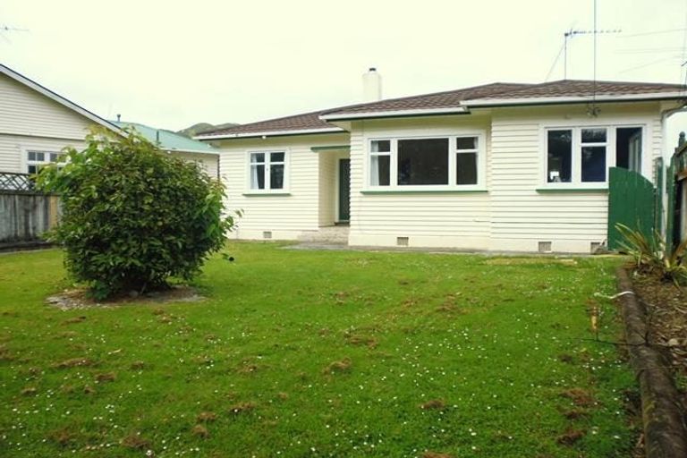 Photo of property in 8 Burnside Street, Waterloo, Lower Hutt, 5011