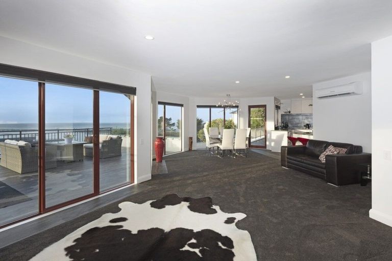 Photo of property in 15 Mandalay Lane, Redcliffs, Christchurch, 8081