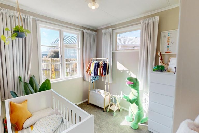 Photo of property in 4 Taumaihi Street, Bulls, 4818