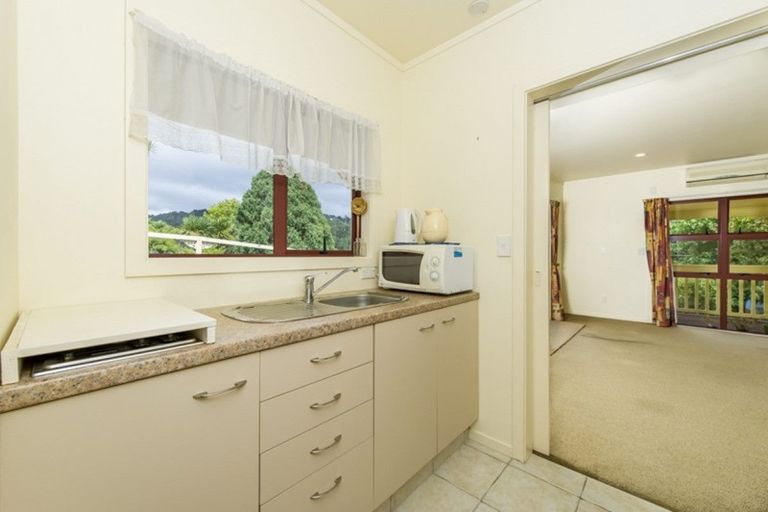 Photo of property in 772 West Coast Road, Oratia, Auckland, 0604
