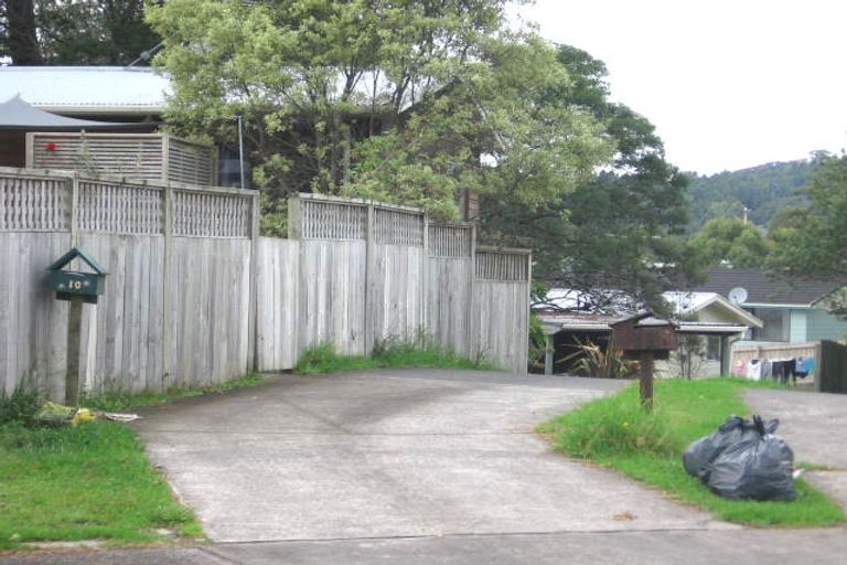 Photo of property in 10 John Webster Place, Glen Eden, Auckland, 0602