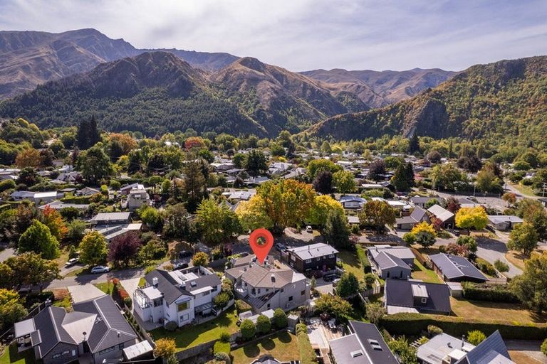 Photo of property in 12 Ritchie Street, Arrowtown, 9302