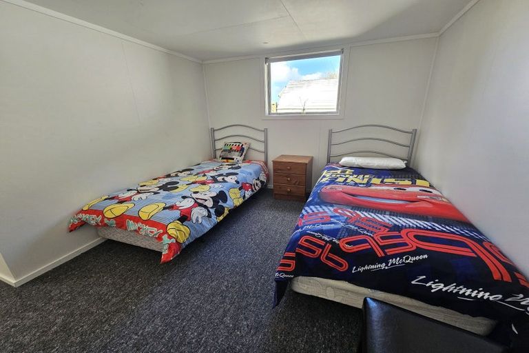 Photo of property in 13 Kowhai Street, Kaka Point, 9271