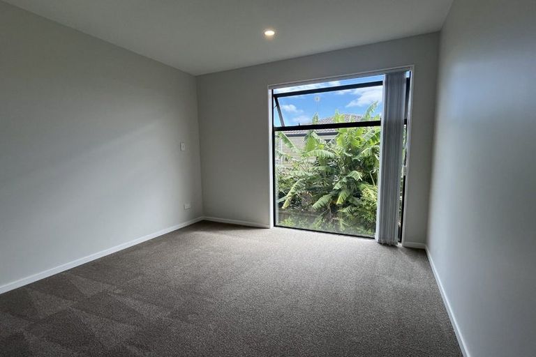 Photo of property in 74 Tukari Lane, Mangere Bridge, Auckland, 2022