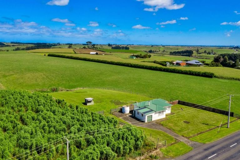 Photo of property in 253 Mawhitiwhiti Road, Normanby, Hawera, 4675