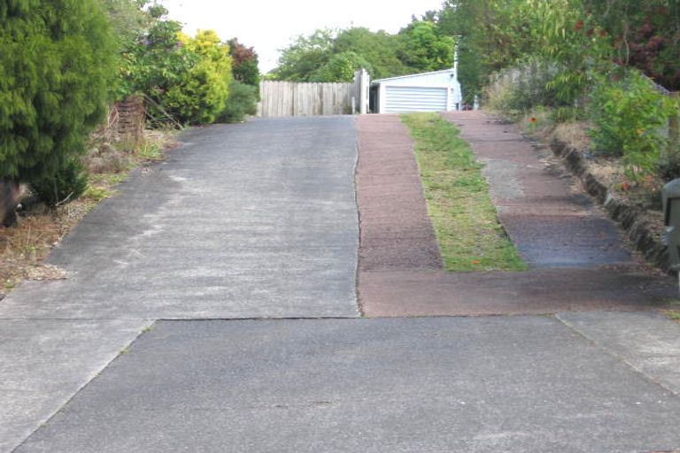 Photo of property in 74 Glendene Avenue, Glendene, Auckland, 0602