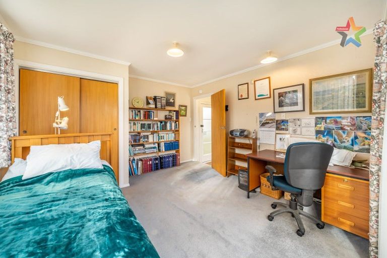 Photo of property in 15 Waikare Avenue, Waiwhetu, Lower Hutt, 5010