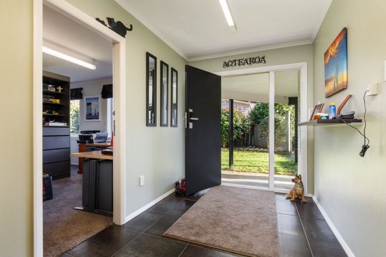 Photo of property in 7 Krishna Way, Khandallah, Wellington, 6035