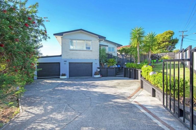 Photo of property in 132 Sandspit Road, Shelly Park, Auckland, 2014
