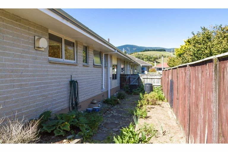 Photo of property in 3/4 Willow Avenue, Stoke, Nelson, 7011