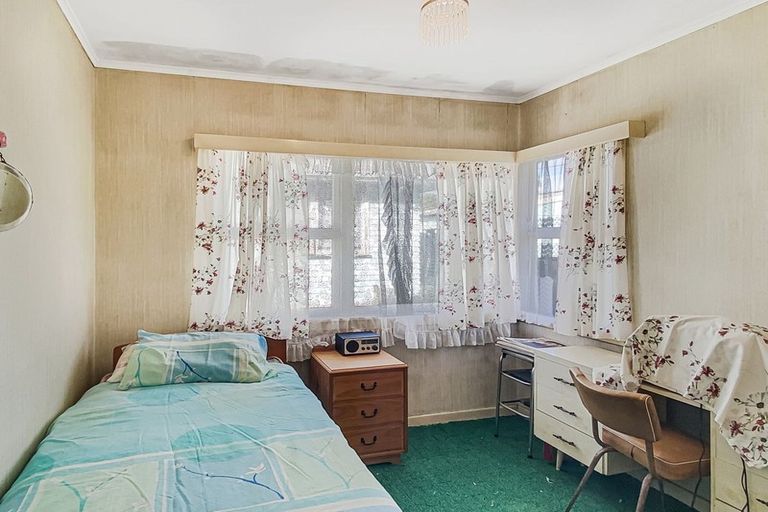 Photo of property in 10 Taraire Crescent, Otangarei, Whangarei, 0112