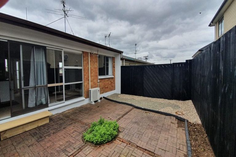 Photo of property in 3/28 Victoria Road, Papatoetoe, Auckland, 2025