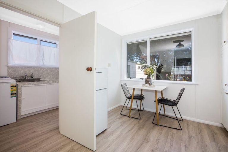 Photo of property in 96 Main Road, Titahi Bay, Porirua, 5022