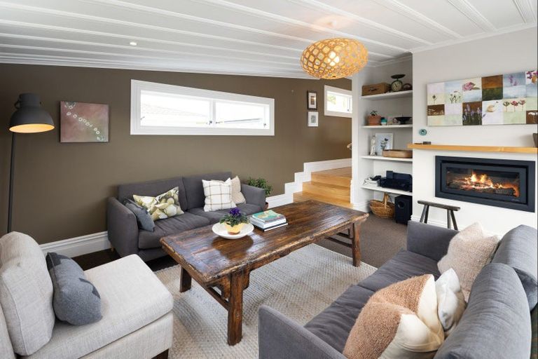 Photo of property in 152 Williams Street, Cambridge, 3434