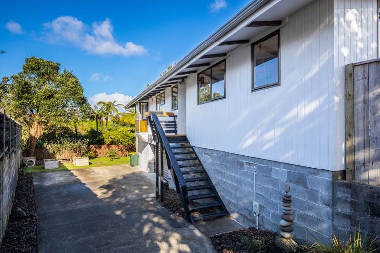 Photo of property in 21 Cumberland Street, Merrilands, New Plymouth, 4312