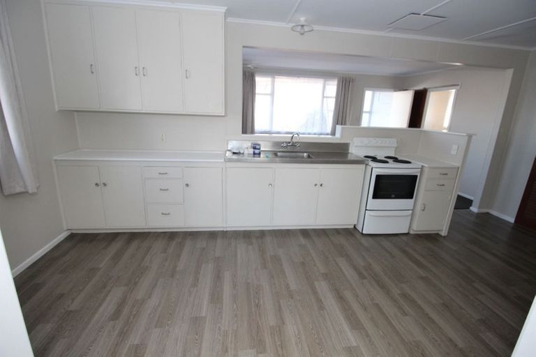 Photo of property in 219 Balmoral Drive, Tokoroa, 3420