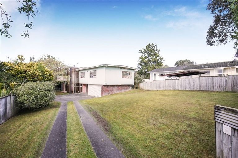 Photo of property in 52 Lynden Avenue, Hillcrest, Auckland, 0627