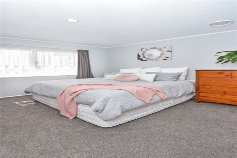 Photo of property in 17 Mellsop Avenue, Waiuku, 2123