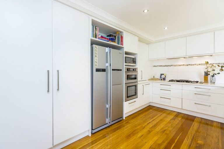 Photo of property in 21 Pempsey Street, Silverstream, Upper Hutt, 5019