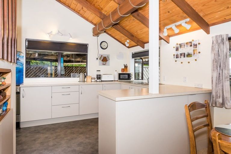 Photo of property in 36 Moorgreen Heights, Torbay, Auckland, 0630