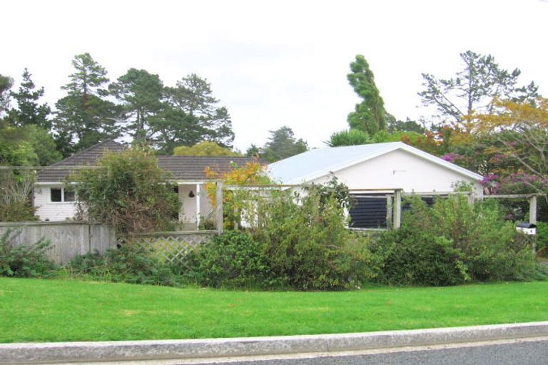 Photo of property in 7 Sunnyview Road, Greenhithe, Auckland, 0632