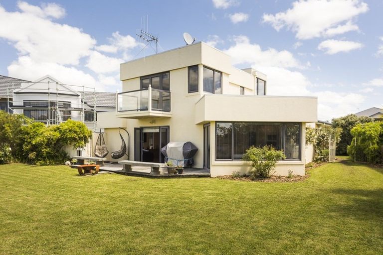 Photo of property in 31 Ruapehu Drive, Fitzherbert, Palmerston North, 4410