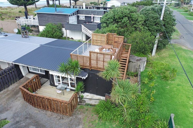 Photo of property in 79a Blue Pacific Parade, Riversdale Beach, Masterton, 5872