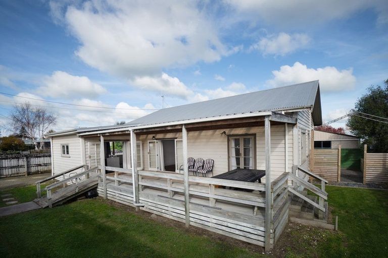 Photo of property in 1a Wellington Street, Feilding, 4702
