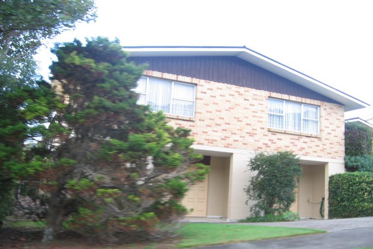 Photo of property in 7 Rembrandt Avenue, Tawa, Wellington, 5028