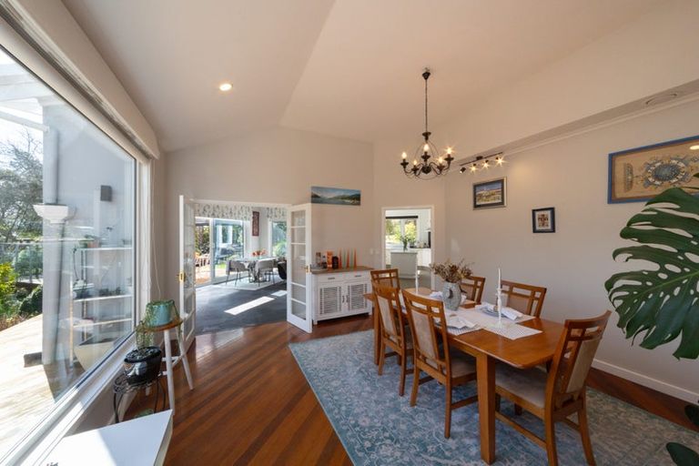 Photo of property in 6 Polson Hill Drive, Aokautere, Palmerston North, 4471