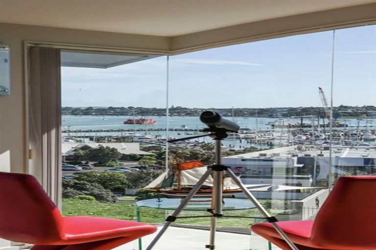 Photo of property in 61 Compass Way, Half Moon Bay, Auckland, 2012