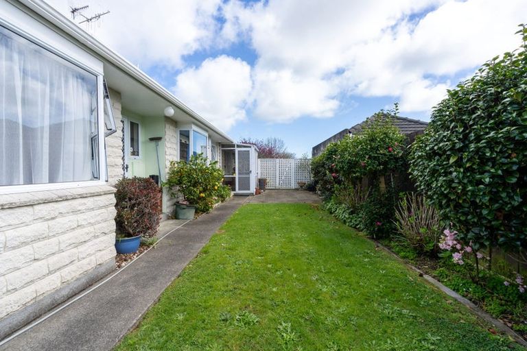 Photo of property in 1 Clark Street, Levin, 5510