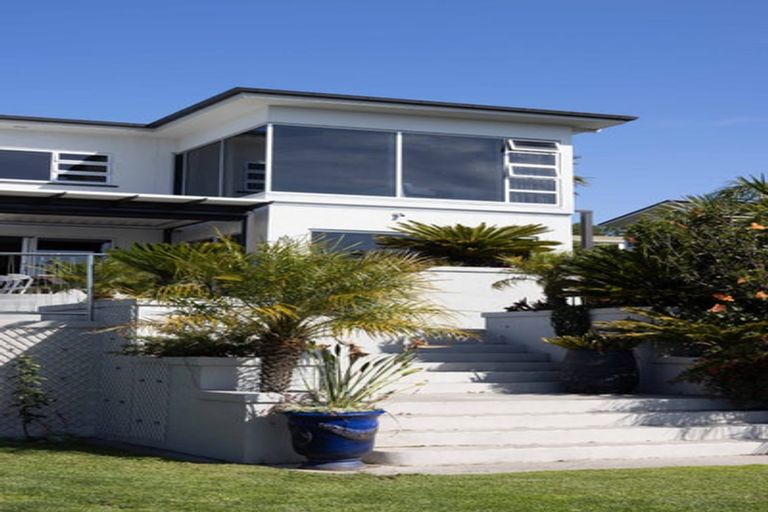 Photo of property in 12 George Street, Hospital Hill, Napier, 4110