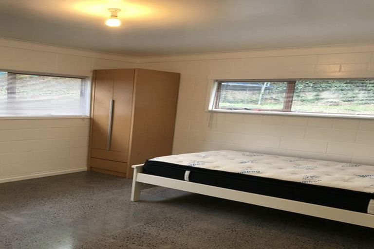 Photo of property in 349 Triangle Road, Massey, Auckland, 0614