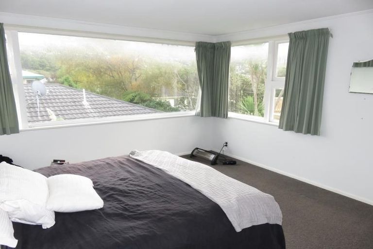 Photo of property in 19 Mclellan Street, Tawa, Wellington, 5028