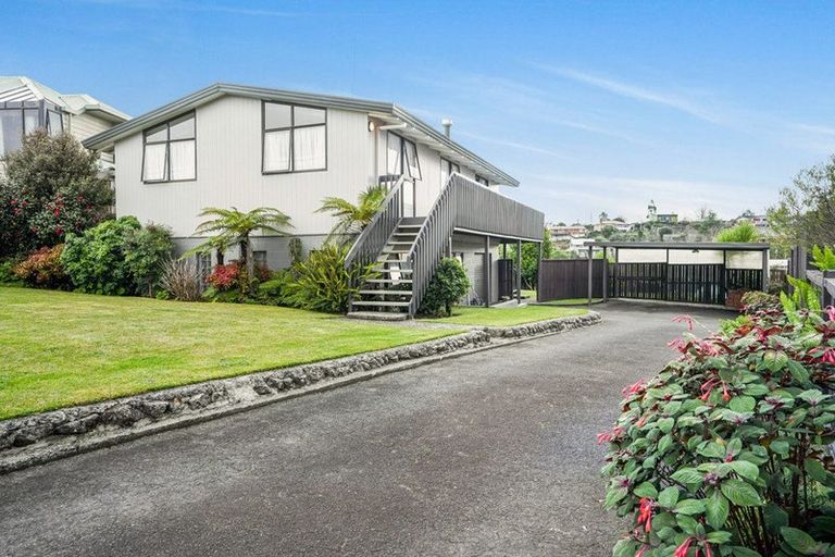 Photo of property in 14 Vincent Place, Dinsdale, Hamilton, 3204